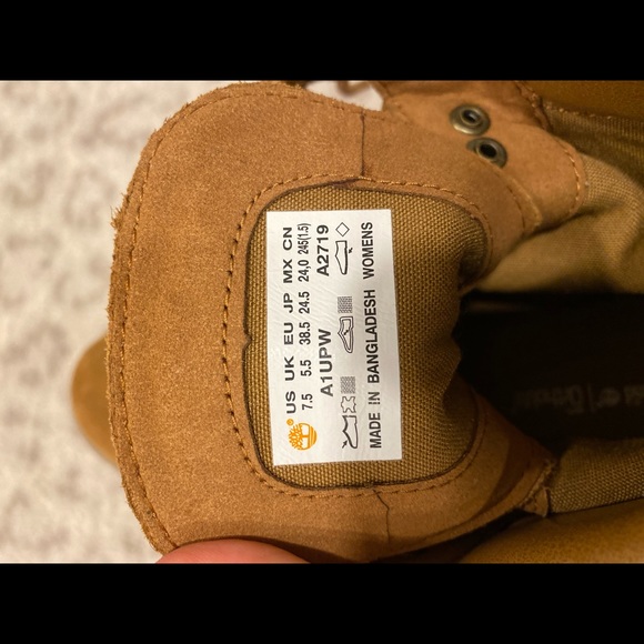 Brand New, Never Worn Timberland Boots - Picture 6 of 7